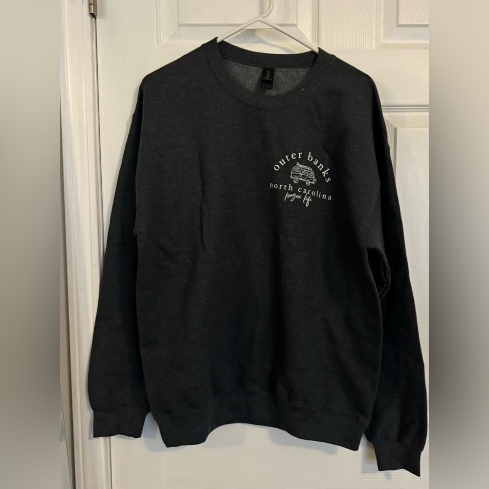 Outer Banks Women's Sweatshirt Size Medium